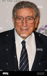 Tony Bennett (2010's) AI voice text to speech and AI music cover generator