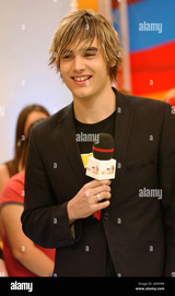 Charlie Simpson (From Busted) AI voice text to speech and AI music cover generator