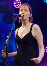 SUZANNE VEGA AI voice text to speech and AI music cover generator
