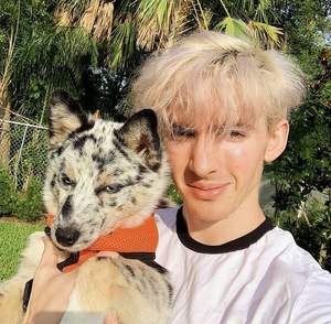 Albert Aretz AI cover generator