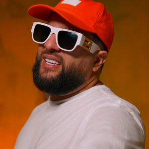 TZANCA AI cover generator