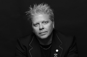 Dexter Holland (The Offspring) (0v2) AI cover generator