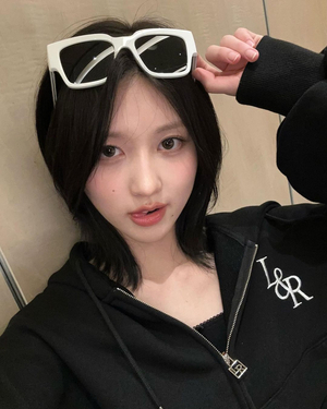 가을 AI cover generator