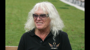 Bugyi Zoltán (32 - Hungarian band - Singer) AI cover generator