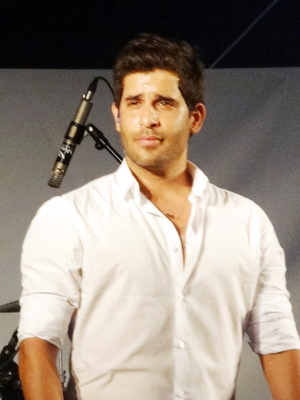 Peer Tasi (Israeli Singer) AI cover generator