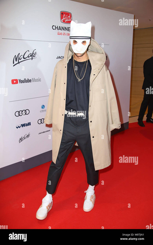 CRO 2018 AI cover generator