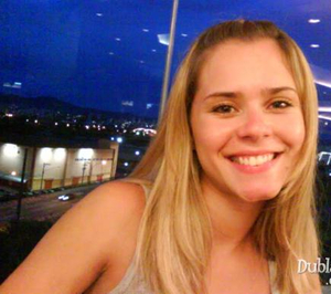 Fluttershy (My Little Pony) Priscila Ferreira AI cover generator