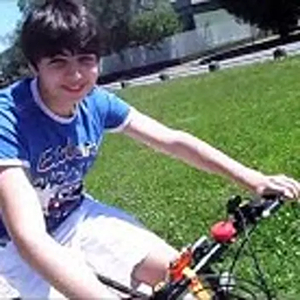 FrancoisDJ (Italian ""Singer"") AI cover generator