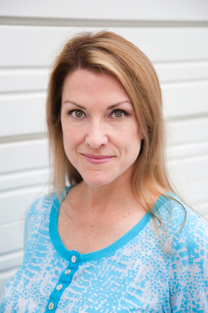 Glynda Goodwitch (Kathleen Zuelch) (RWBY) AI cover generator