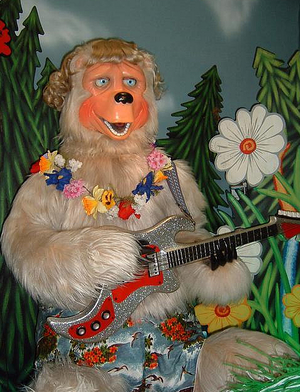 Beach Bear (Rock-afire Explosion) AI cover generator