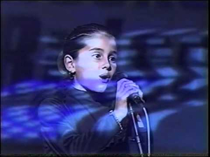 Ariana Grande (8 Years Old) AI cover generator