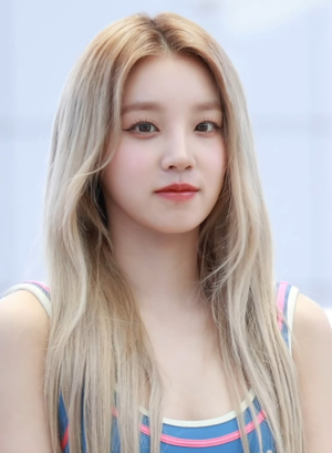 YUQI (雨琦) of (G)-IDLE AI cover generator