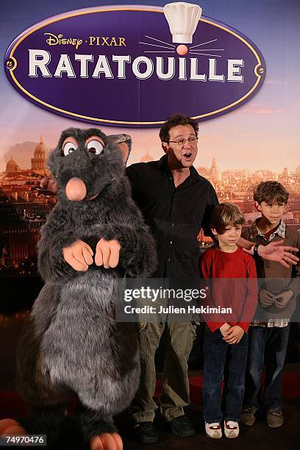 Guillaume Lebon (French voice actor) AI cover generator