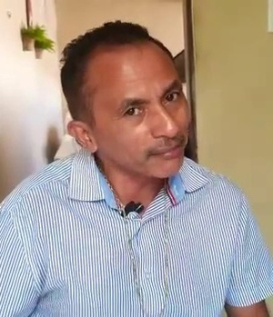 Blue Pen / Caneta Azul (Singing) (Pt-Br) AI cover generator