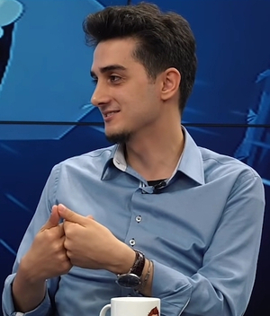 Ruhi Çenet (Güncel) AI cover generator