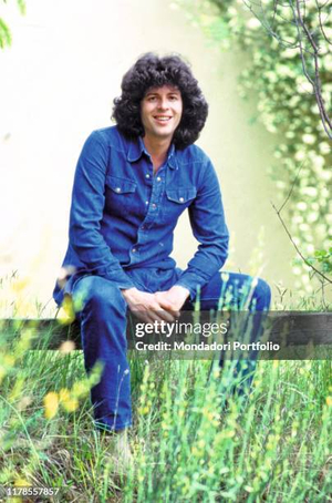 Claudio Baglioni - 1981 - (Italian singer) AI cover generator