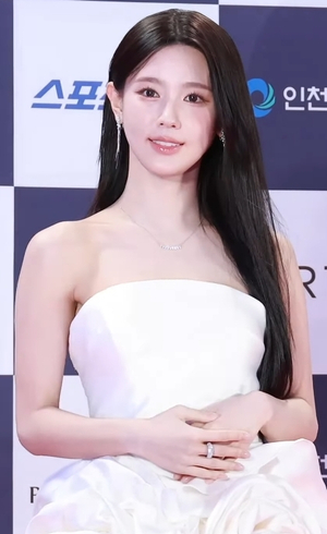 Miyeon (of (G)I-DLE) AI cover generator