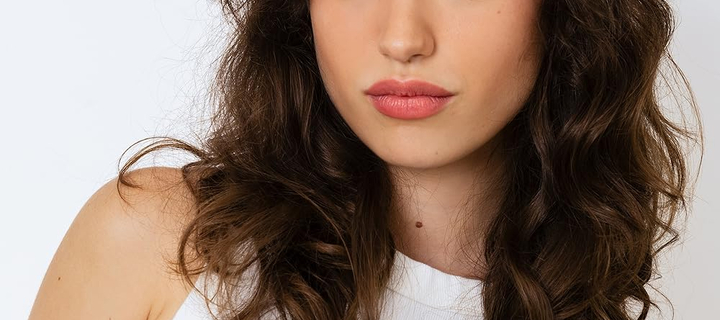 This is the Avatar Image for the Giovanna Grigio (Brazilian Actress) AI Voice and Text to Speech Generator