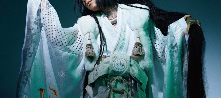 This is the Avatar Image for the Avu-chan (Queen Bee) AI Voice and Text to Speech Generator