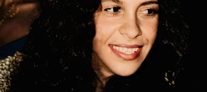 This is the Avatar Image for the Gal Costa AI Voice and Text to Speech Generator