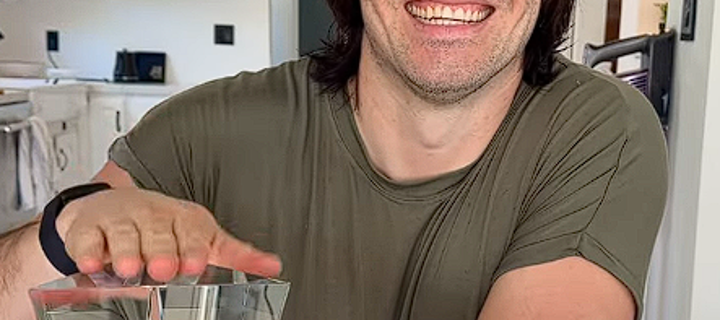 This is the Avatar Image for the Germán Garmendia [HolaSoyGerman Era] AI Voice and Text to Speech Generator