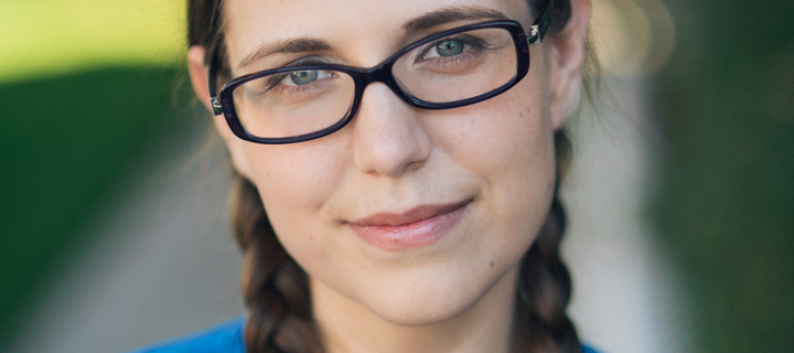 This is the Avatar Image for the Harley Quinn - Laura Post (Batman: The Enemy Within) AI Voice and Text to Speech Generator