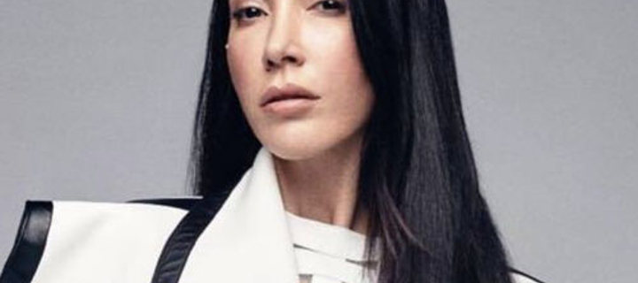 This is the Avatar Image for the Hande Yener (Şarkıcı) AI Voice and Text to Speech Generator