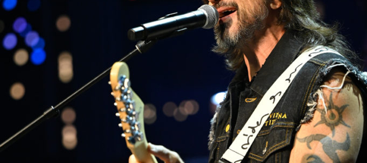 This is the Avatar Image for the Juanes (Latin pop/rock singer) AI Voice and Text to Speech Generator