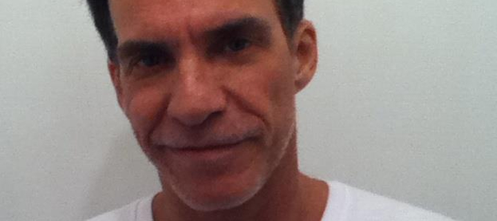 This is the Avatar Image for the V de vingança [Luiz Carlos Persy] AI Voice and Text to Speech Generator